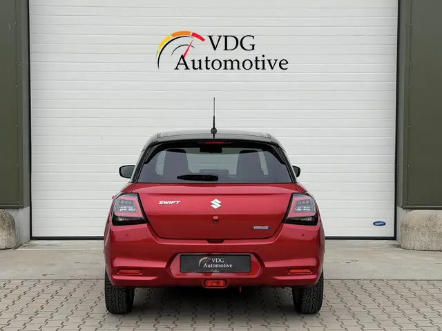 Suzuki Swift 1.2 Select Smart Hybrid 2025 Benzine 11