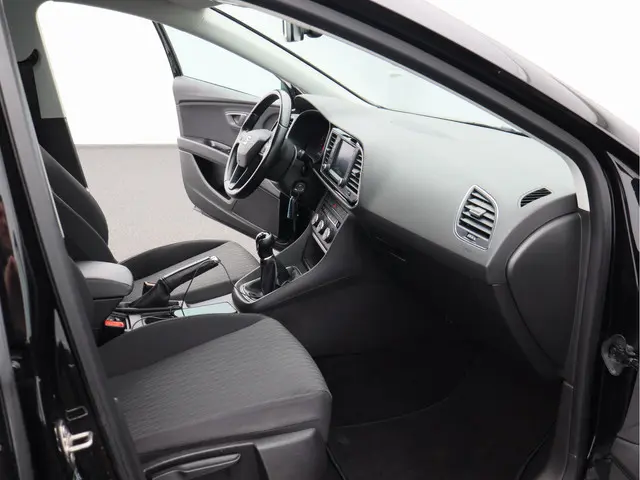 SEAT Leon ST 1.2 TSI Style/ mooie auto! 2016 Benzine 24