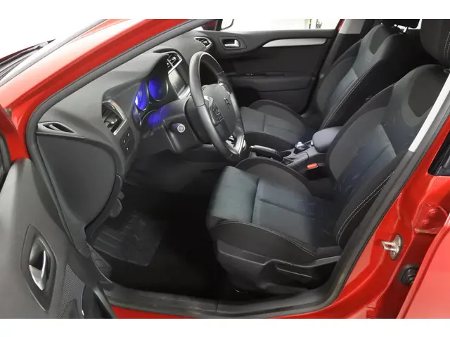Citroën C4 1.6 VTi Automaat Tendance 2013 Benzine 6