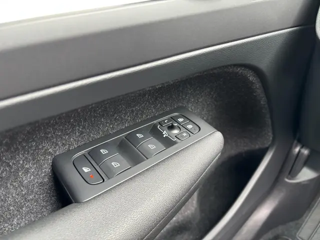 Volvo XC40 1.5 T3 Momentum 2019 Benzine 16