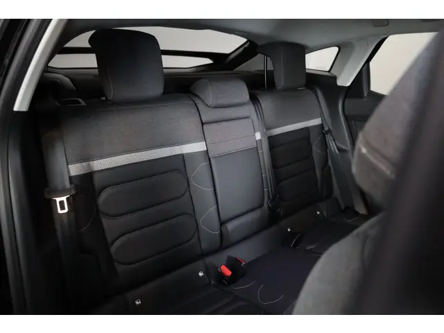 Citroën ë-C4 Shine 50 kw/h 2022 Elektrisch 17