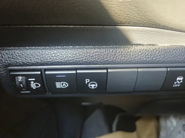 Toyota Corolla 1.8 Hybrid Style 2019 Hybride Benzine 19