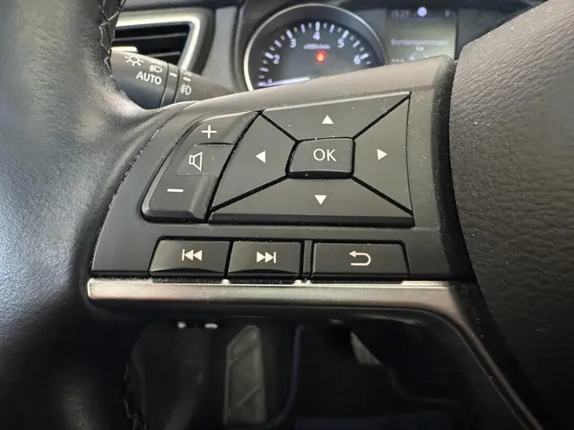 Nissan QASHQAI 1.3 DIG-T Design Edition 2021 Benzine 24