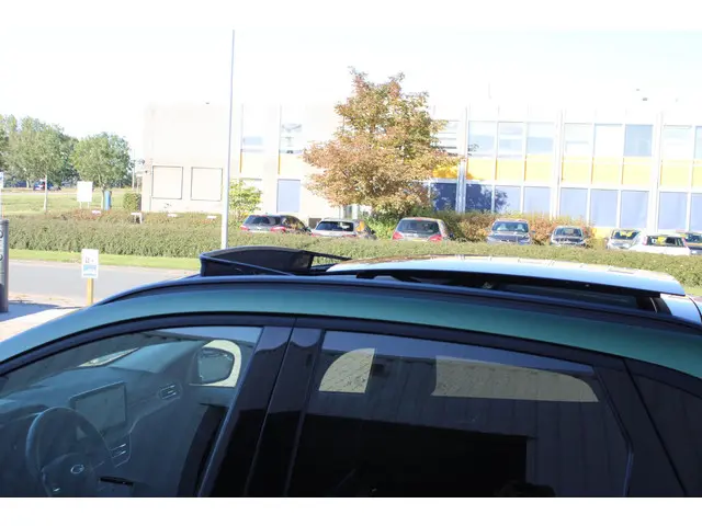 Ford Kuga 2.5 FHEV Active X 2024 Hybride Benzine 14