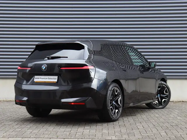 BMW iX xDrive40 2022 Elektrisch 2