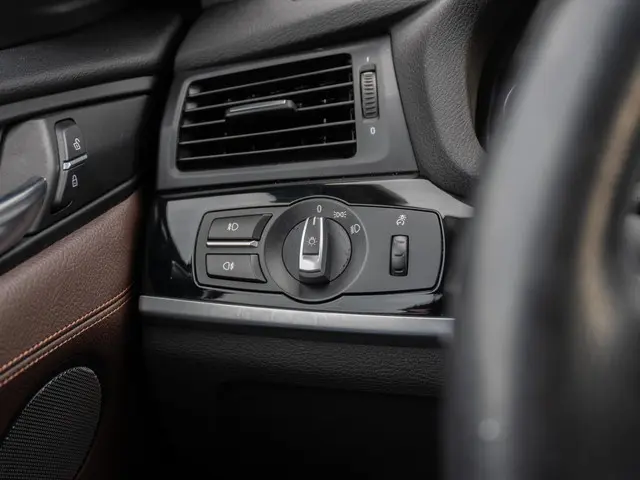 BMW X4 XDrive35i High Executive 2016 Benzine 27