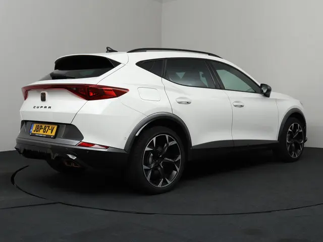 CUPRA Formentor 1.4 e-Hybrid 2022 Hybride Benzine 2