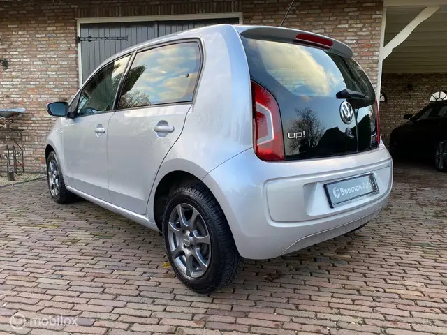 Volkswagen up! 1.0 take up! BlueMotion 2015 Benzine 4