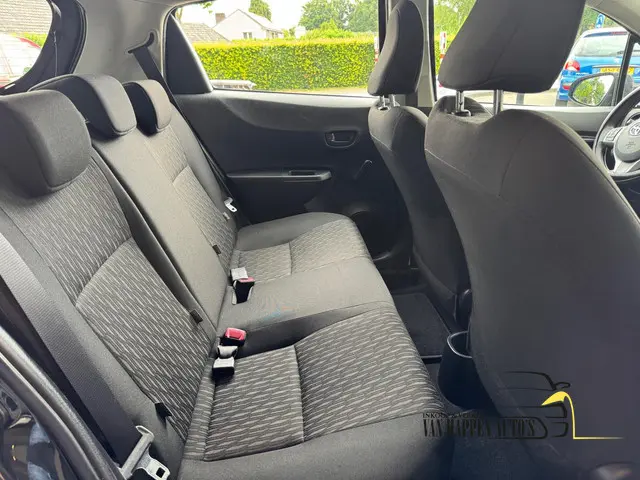 Toyota Yaris 1.3 VVT-i Now 2014 Benzine 5