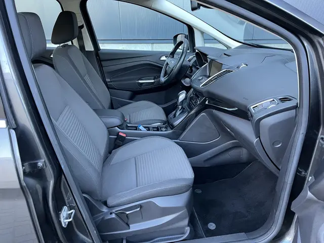 Ford C-MAX 1.5 Titanium 2015 Benzine 26