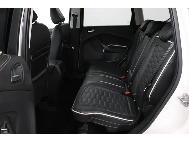 Ford Kuga Vignale 2019 Benzine 24