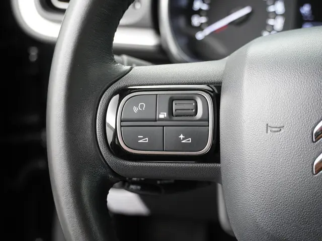 Citroën C3 1.2 PureTech Shine 2018 Benzine 15