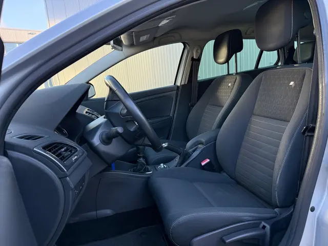 Renault Mégane Estate 1.2 TCe Limited 2016 Benzine 10