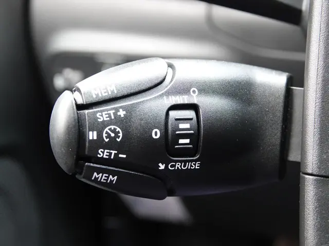 Citroën C3 1.2 PureTech 82PK Shine 2017 Benzine 30