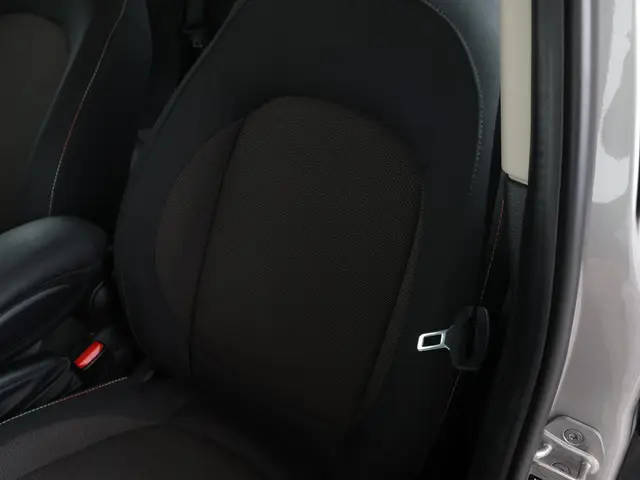 MINI Cooper Mini 1.5 Camden Edition 2023 Benzine 37