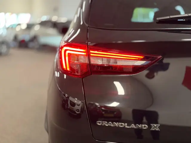 Opel Grandland X 1.2 Turbo Ultimate 2018 Benzine 11