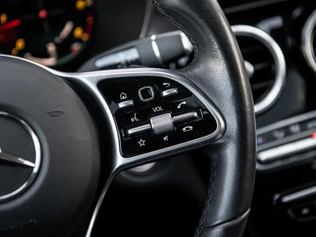 Mercedes-Benz GLC 200d 4MATIC 2020 Diesel 35