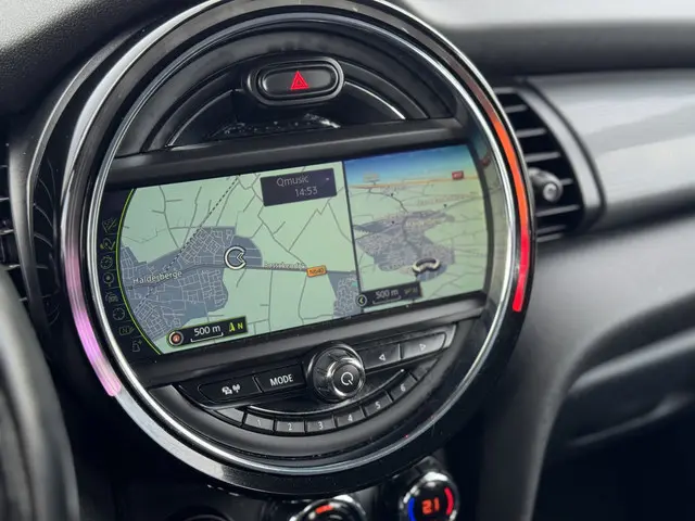 MINI 5-Deurs Cooper 1.5 Salt 2015 Benzine 15