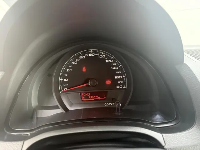 SEAT Mii 1.0 FR Connect 2017 Benzine 13