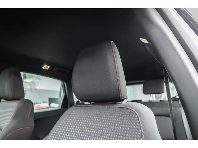 Ford Kuga 2.5 PHEV ST-Line 2023 Hybride Benzine 40