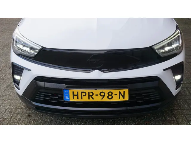 Opel Crossland 1.2 110pk Turbo GS-Line 2023 Benzine 35