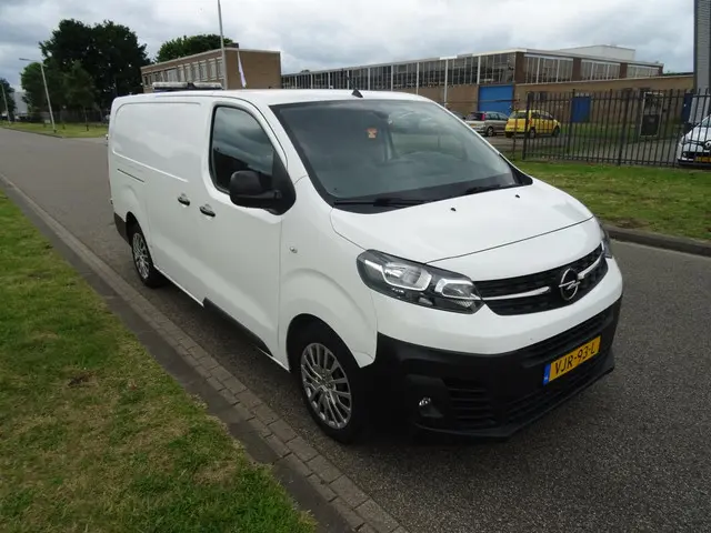 Opel Vivaro 1.5 CDTI L2H1 Edition 2021 Diesel 7