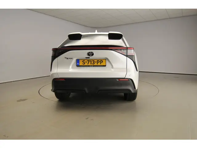 Toyota bZ4X Launch Edition 71 kWh 2023 Elektrisch 6