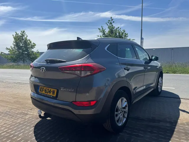 Hyundai Tucson 1.6 GDi Comfort 2016 Benzine 6