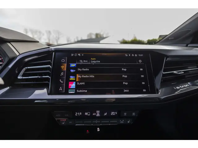 Audi Q4 e-tron 35 S edition 55 kWh 2022 Elektrisch 26