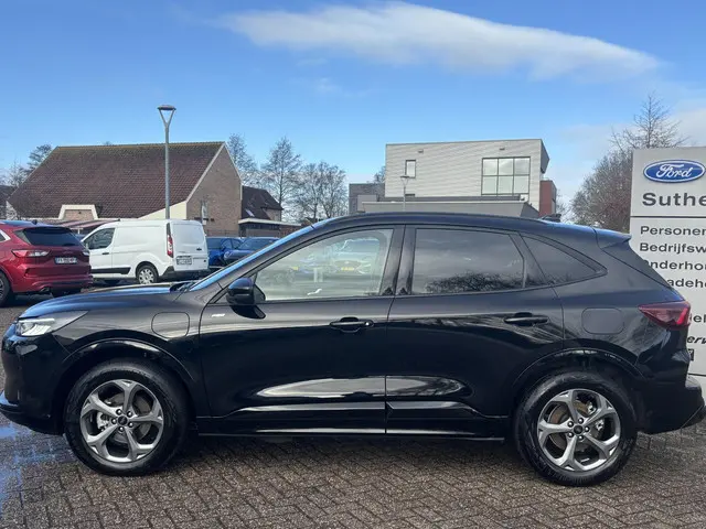 Ford Kuga 2.5 PHEV ST-Line 2025 Hybride Benzine 4