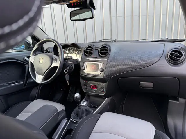 Alfa Romeo MiTo 1.4 T SBK|Pano|Climate 2013 Benzine 17