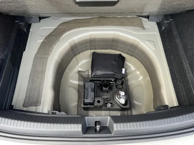 Volkswagen Taigo 1.5 TSI R-Line Edition 2024 Benzine 39