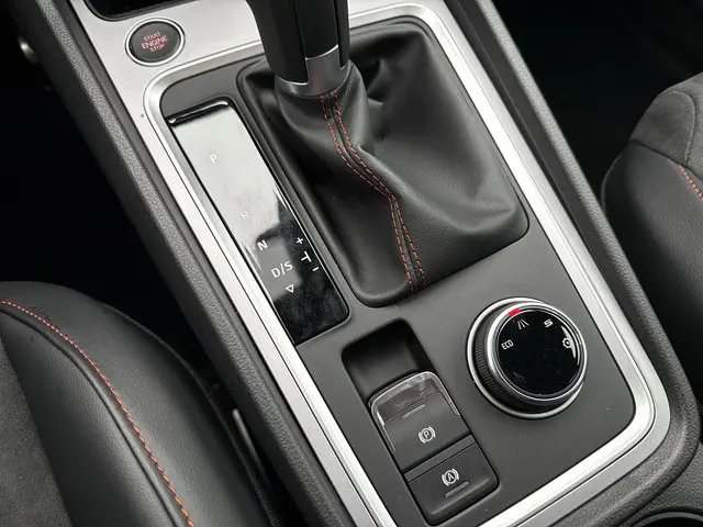 SEAT Ateca 1.5 TSI FR Business Intense 2026 Benzine 17