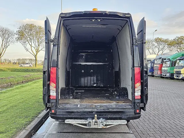 Iveco Daily 35C18 2017 Diesel 13