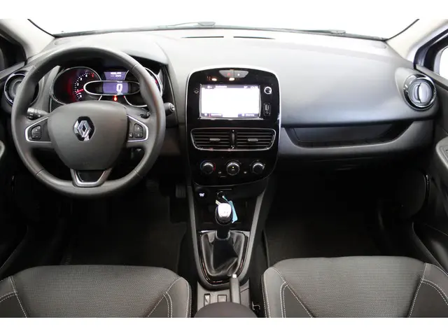 Renault Clio Estate 1.5 dCi Ecoleader 2017 Diesel 12