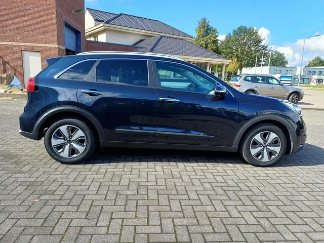 Kia Niro 1.6 GDi Hybrid BusinessLine 2017 Hybride Benzine 6