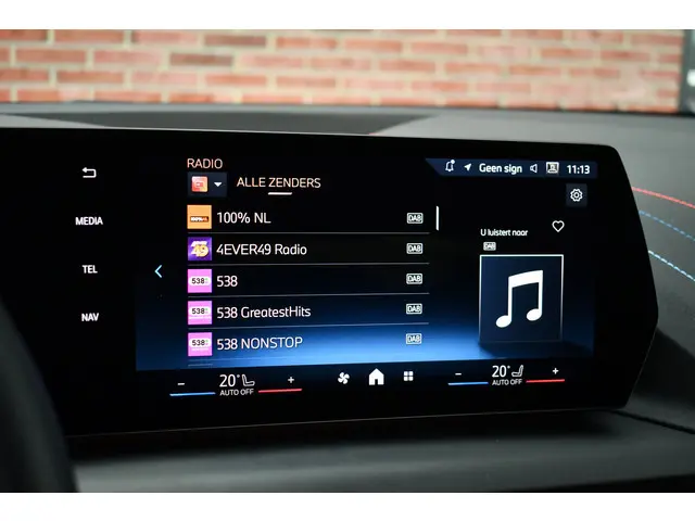 BMW 1 Serie 120 M-Sport 2024 Benzine 37