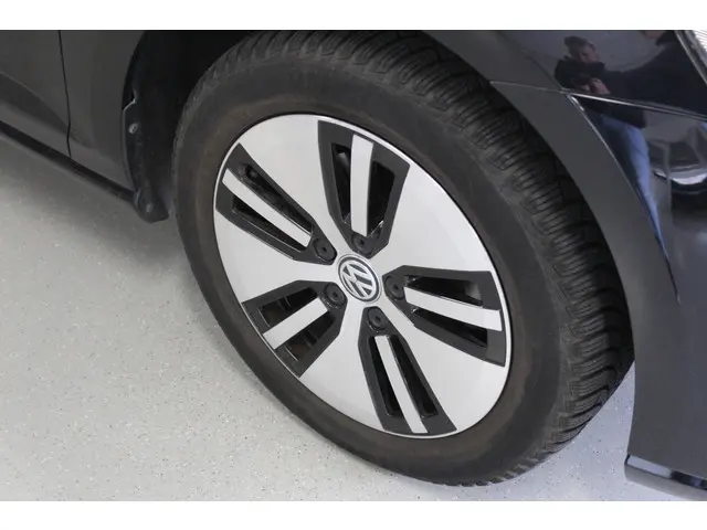 Volkswagen e-Golf E-DITION 2020 Elektrisch 5