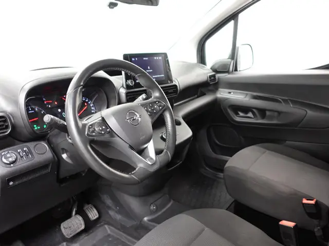 Opel Combo 1.5D 130PK L2H1 Edition Automaat 2022 Diesel 2