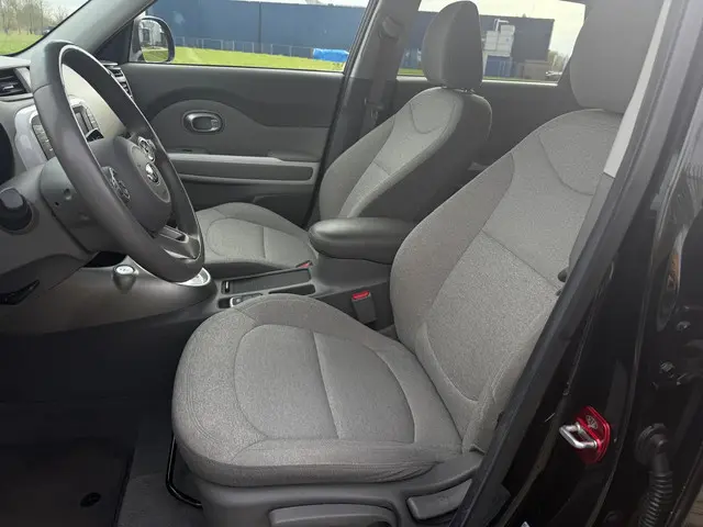 Kia e-Soul EV ExecutiveLine 27 kWh 2015 Elektrisch 9