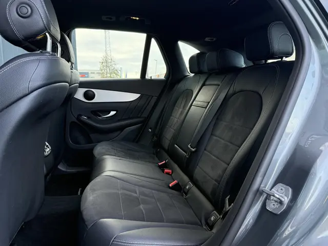 Mercedes-Benz GLC 250 4MATIC 2018 Benzine 14