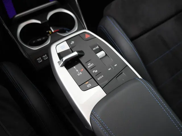 BMW iX1 xDrive30 Launch Edition 67 kWh 2024 Elektrisch 20