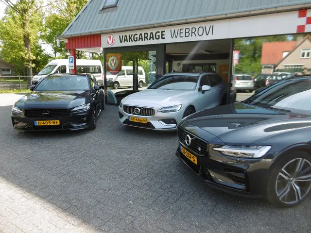 Peugeot 2008 1.2 PureTech Allure Automaat 2019 Benzine 25