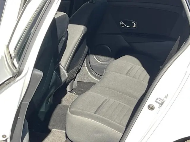 Renault Mégane Estate 1.2 TCe Limited 2014 Benzine 12