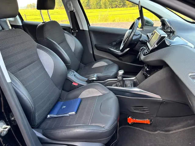 Peugeot 2008 1.6 VTi Allure 2014 Benzine 11
