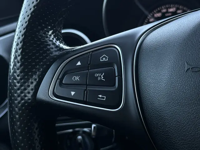Mercedes-Benz C-Klasse 180 Prestige 2014 Benzine 14