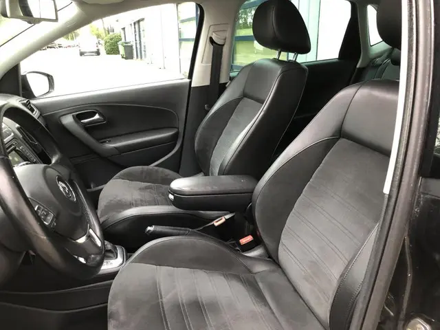 Volkswagen Polo 1.2 TSI Dsg Highline 2012 Benzine 11