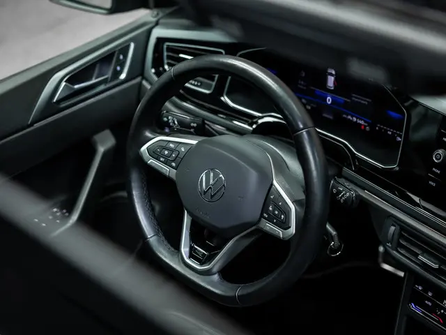 Volkswagen Polo 1.0 TSI R-Line Edition 2025 Benzine 33