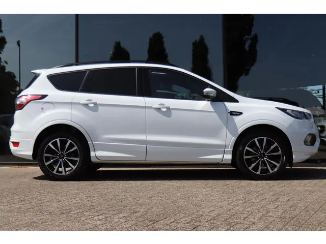 Ford Kuga 1.5 ECOBOOST ST-LINE 2017 Benzine 10