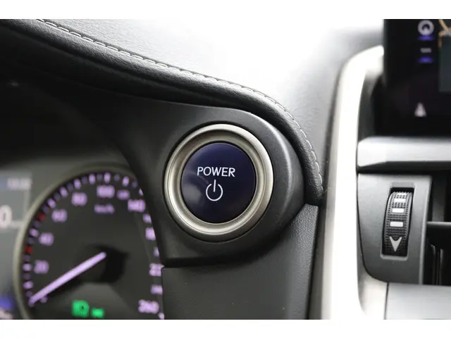 Lexus NX 300h AWD Luxury Line 2018 Hybride Benzine 41